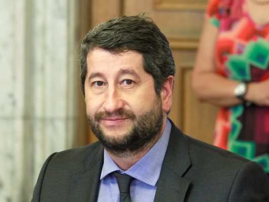 Председателят на парламентарната група на ДБ Христо Иванов