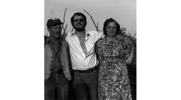 Фил Филипов с родителите си