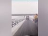 Снегорин затрупва колите в насрещното на АМ"Тракия" докато чисти (Видео)