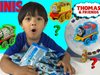 7-годишен изкарва милиони долари  с ревюта на играчки