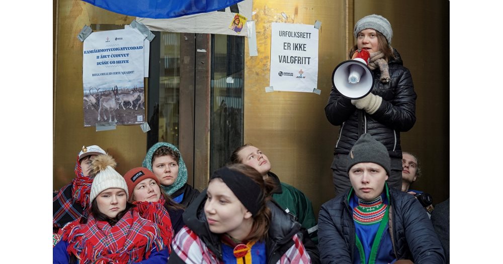 Økoaktivister i Norge protesterer mot bygging av vindturbiner