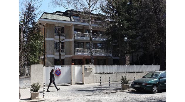 Сградата, в която е живял Тодор Живков.