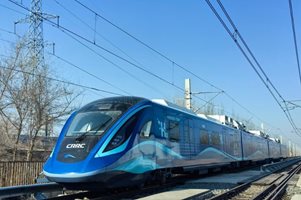 Водороден градски влак, разработен от Китай, достигна максимална скорост от 160 км/ч