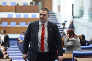 Пеевски: Никой от ДПС няма да приеме да е служебен министър