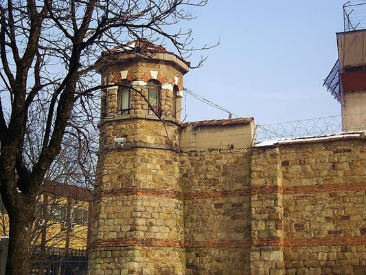 Централният софийски затвор е най-големият в страната. СНИМКИ: “24 ЧАСА”