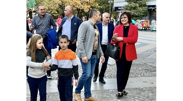 Лидерът на БСП Корнелия Нинова бе в Сливен. Снимка БСП