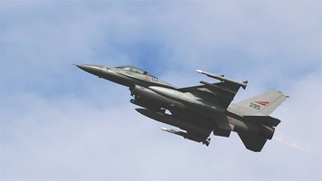 Парламентът ратифицира изменение на договора със САЩ за самолети F-16