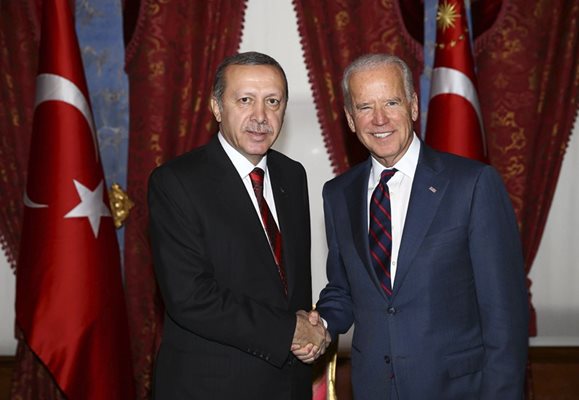 Байдън и Ердоган в новия президентски дворец в Истанбул.
