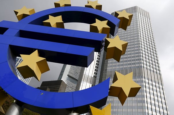 През юли се очаква България да влезе в чакалнята на еврото;