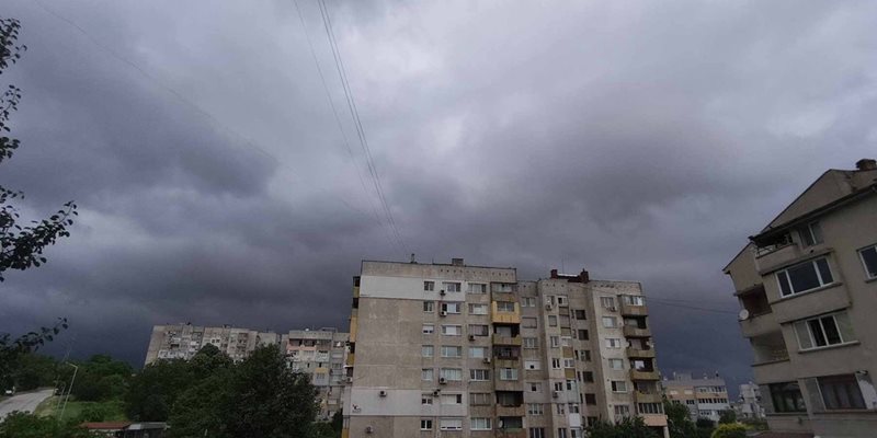 Буря приближава Силистра. Снимка Фейсбук/Meteo Balkans/Ellie Petrova