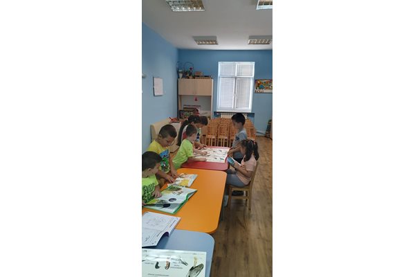С проекта децата получават

допълнителни знания за птиците в България.