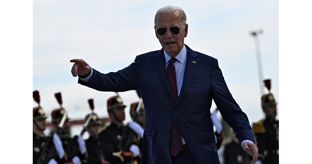 Biden turned worse and worse – he “froze” at conferences and spoke unintelligibly