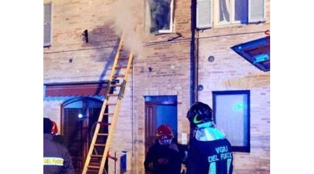 Пожарът в апартамента в Сервиляно
СНИМКА: ИТАЛИАНСКИ ПОЖАРНИКАРИ