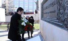 България да стане катерица в Македония, пробва Кирил Петков