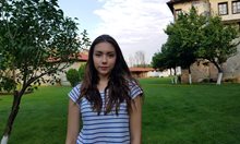 Приятелят на Анита от болницата в Турция: Събира течности в стомаха, диша трудно