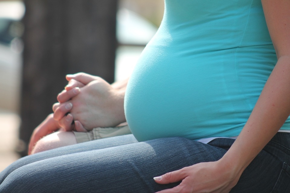 Бременна жена е с опасност за живота след катастрофа край Русе