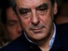 Близо 70% от французите искат Фийон да оттегли кандидатурата си за президент

