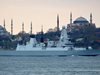 Британски боен кораб плава в Черно море към бреговете на Русия