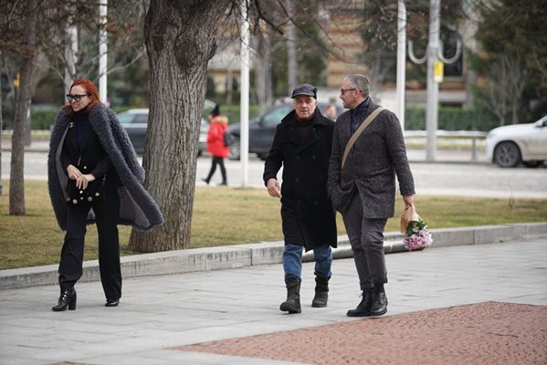 Георги Кадурин пристига за поклонението.