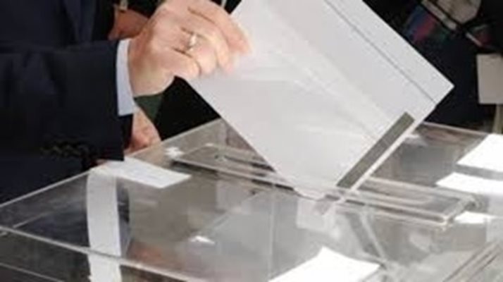 На втория тур на частичните изборите за кмет на с. Боян до 17.30 часа са гласували 270 от имащите право на вот 466 души Снимка: Архив