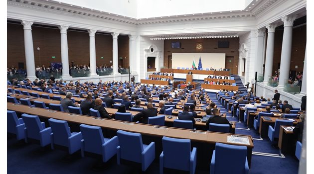 Бюджетът на НЗОК се гледа на първо четене в пленарна зала до късно вечерта в сряда.