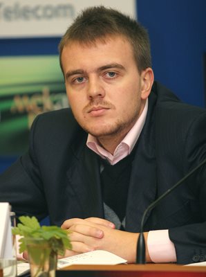 Петър Ганев, ИПИ