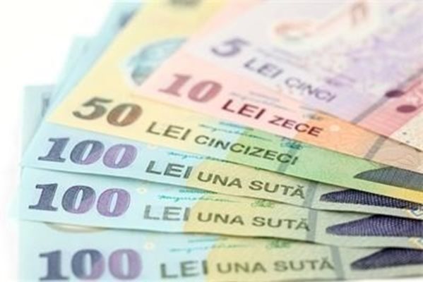 Схема с банкноти менте, продавани в Интернет, разкриха в Румъния