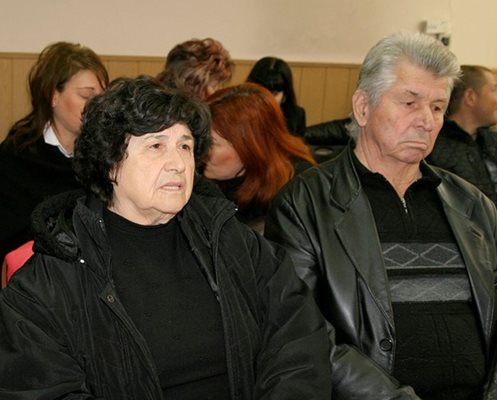 Майката на Дребчев Стоянка и бащата Петър.
