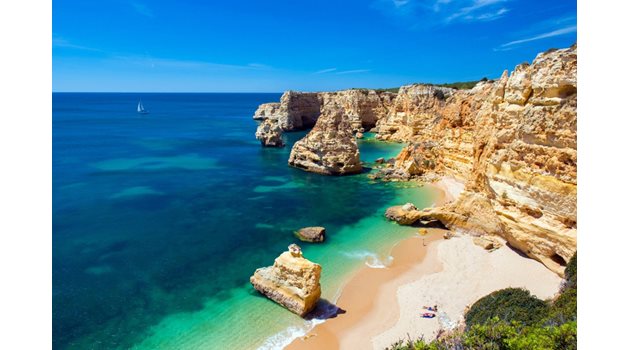 Плаж "Прия Марина", Португалия