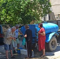 Жителите на Своге и околните села разчитаха на водоноски.