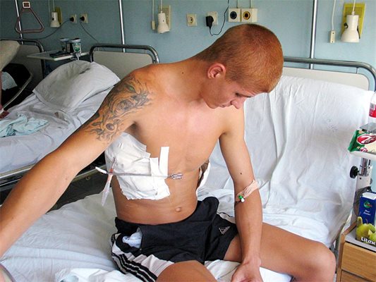 По-големият брат Калоян в болницата след сбиване в дискотека в Слънчев бряг през 2006 г.