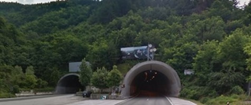 Тунел "Правешки ханове" на АМ "Хемус" СНИМКА: Гугъл стрийт вю