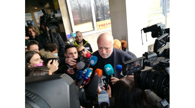 Министърът на културата проф. Велислав Минеков пред журналисти
Снимки: Велислав Николов