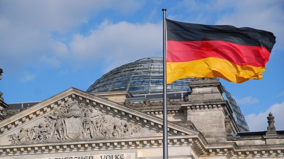Подозрения за преврат в Германия, 25-има арестувани