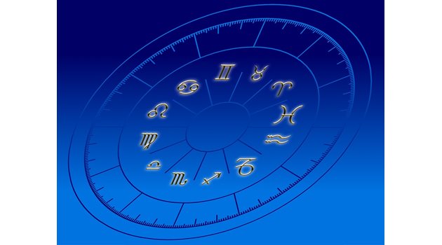 Много хора вярват в хороскопи, даже правителства се съставят според движението на планетите.