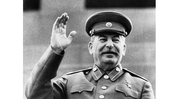 Сталин се притеснявал, че ако тръгнат слухове, че Хитлер е жив, войната с нацизма ще продължи. Знаел и, че съюзниците никога няма да бъдат истински победители, ако се разбере, че са изпуснали врага. 