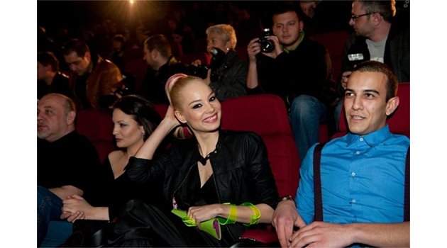 ДЕБЮТ: Ива Янкулова на премиерата на първата и сценична изява в сериала "Отплата".

