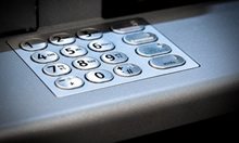 Разследват обир на банкомат в Плевен

