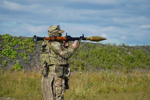 Руснак, отказващ да воюва с Украйна, засега остава в Банско