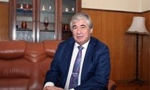 Макаров обещал шпионите да си тръгнат до понеделник