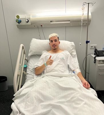 Антонио Перера след операцията.