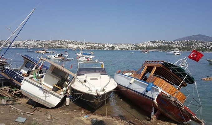 Правителството на Гърция обяви спешен търг за ремонт на главното пристанище на остров Кос. Снимка: Ройтерс