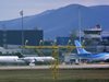 "България еър": Всички 137 пътници на приземилия се аварийно самолет са добре