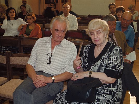 Блага Димитрова със съпруга си, литературния критик Йордан Василев