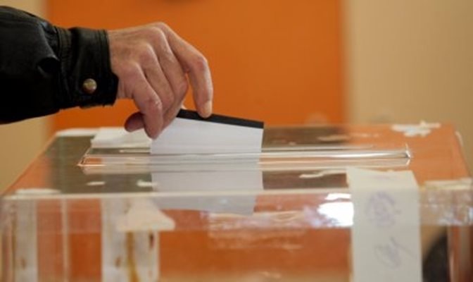 В нормална обстановка започнаха частичните избори в област Търговище.