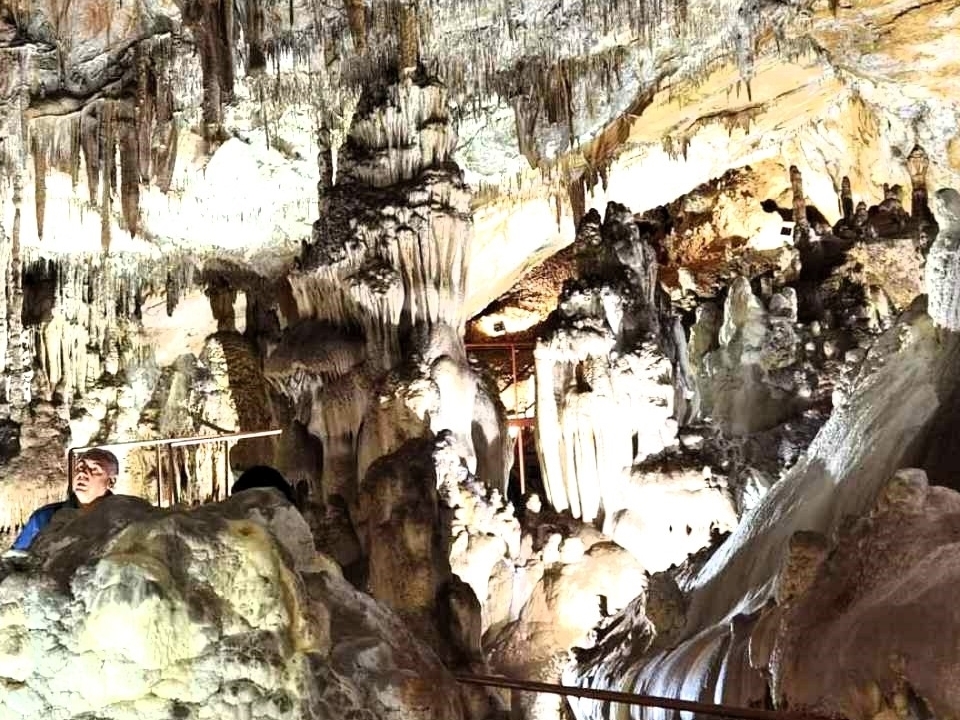 Пещерата „Добростански бисер" край Асеновград отваря за посетители на 1 май