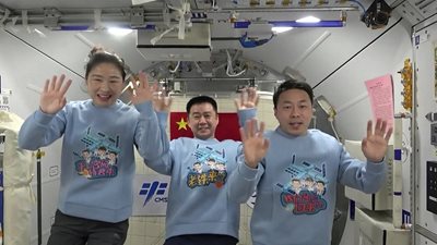 Екипажът на „Шънджоу-14“ ще се завърне скоро на Земята