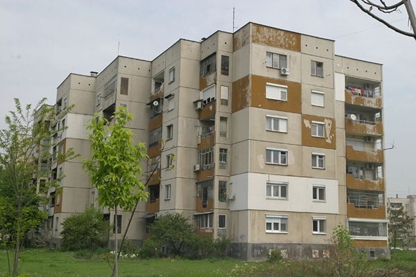 Панелен блок в "Тракия".