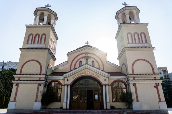 Царквата „Свето Преображение Господне” в пловдивския район „Тракия”.