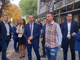 Целият ГЕРБ актив в Пловдив строен и чака Борисов (снимки)